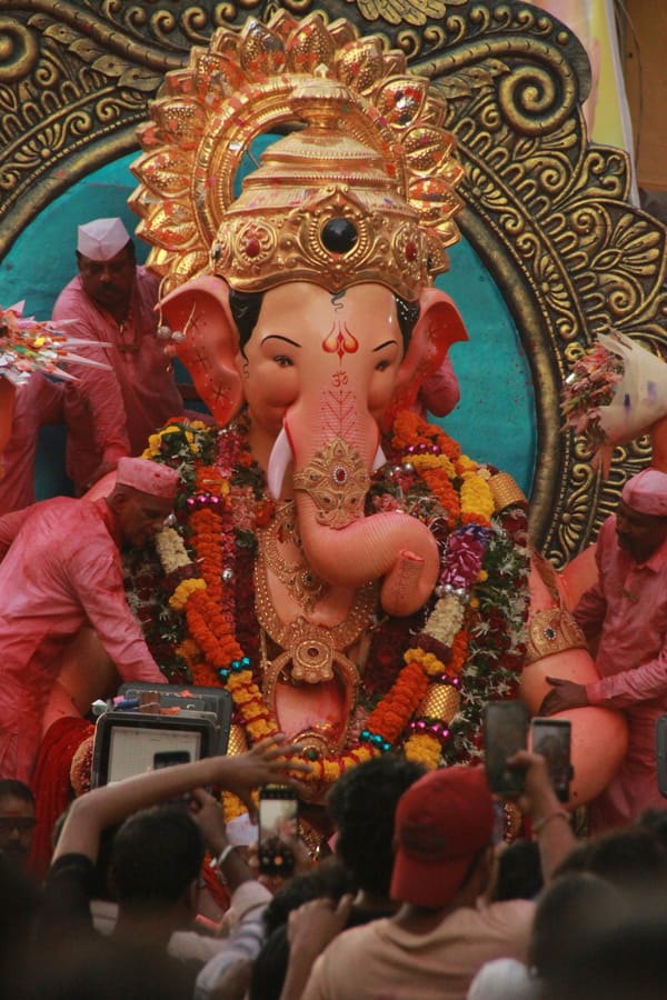 BuzzOmni - Modaks, Mandaps & Media: How Brands Win Big During Ganpati Festival Events